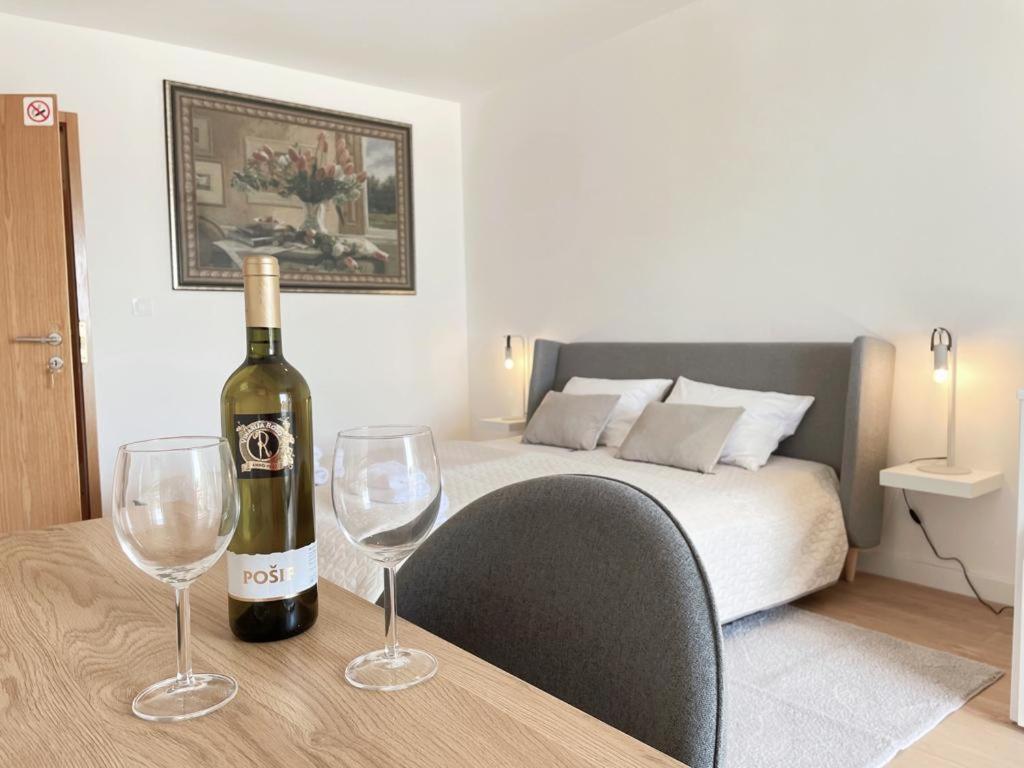 Caramel Comforts With Sea View In Stinjan Only 300 Meters From The Beach Pula Exterior photo