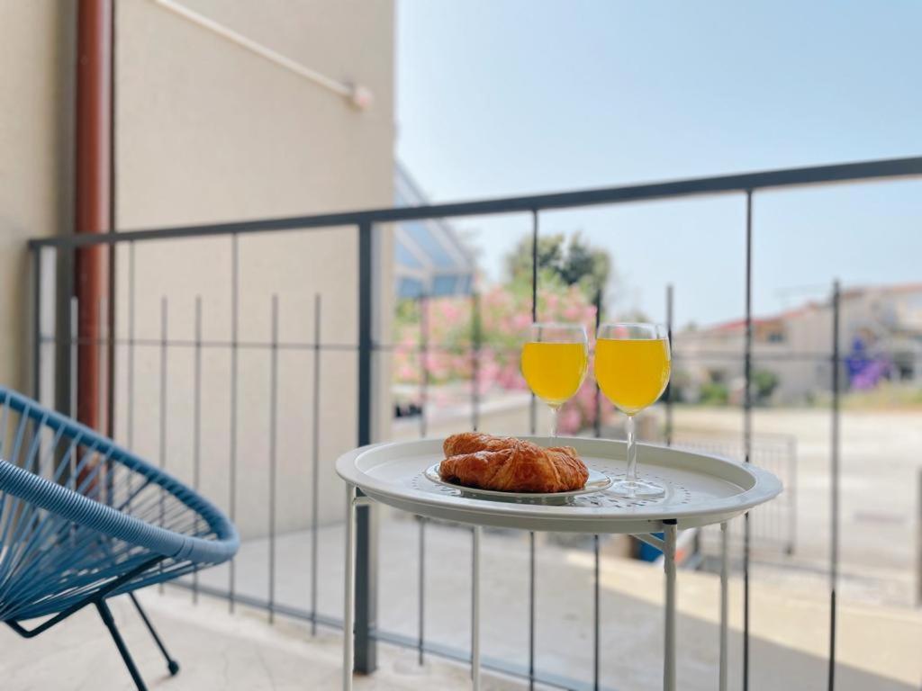 Caramel Comforts With Sea View In Stinjan Only 300 Meters From The Beach Pula Exterior photo