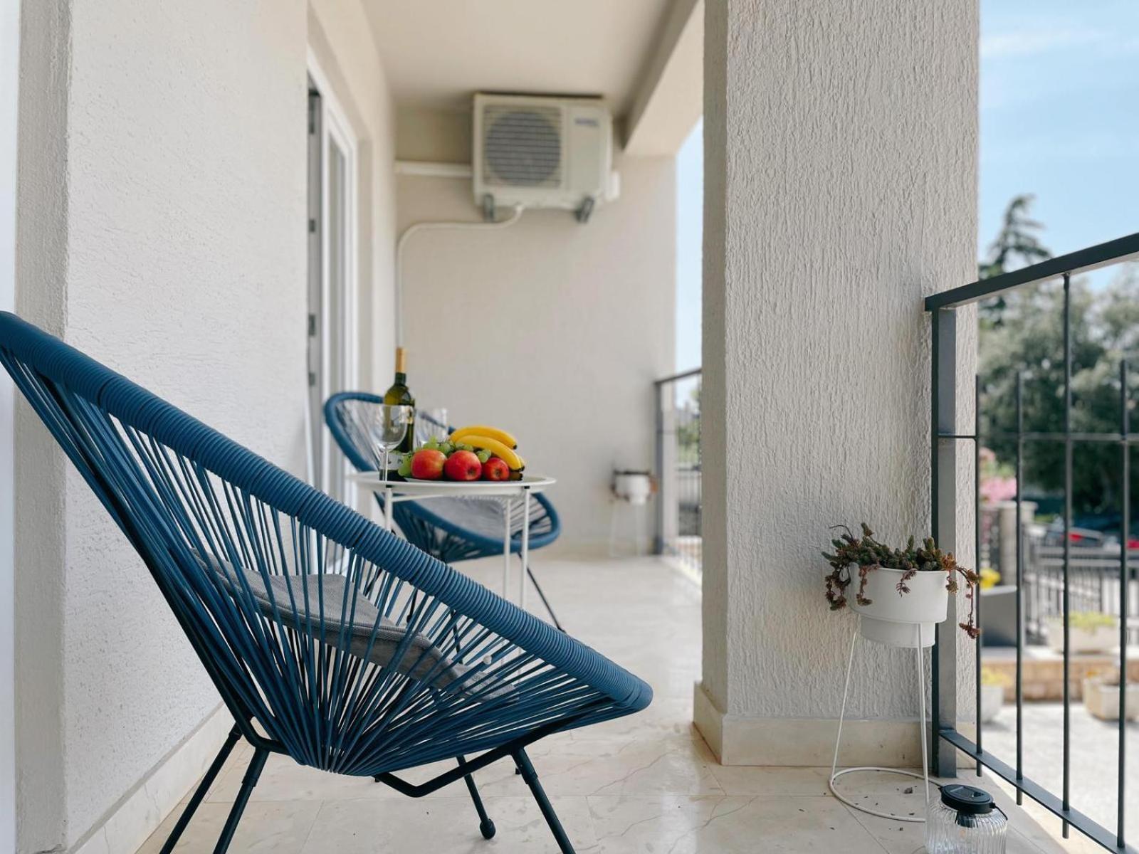 Caramel Comforts With Sea View In Stinjan Only 300 Meters From The Beach Pula Exterior photo